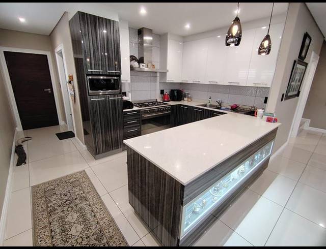 3 BEDROOM HOUSE FOR SALE IN IZINGA